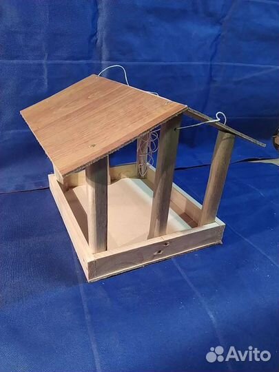 Кормушка для птиц