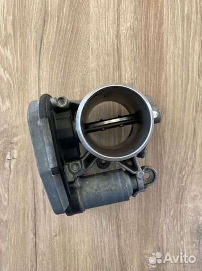 Заслонка дроссельная Land Rover Freelander 2