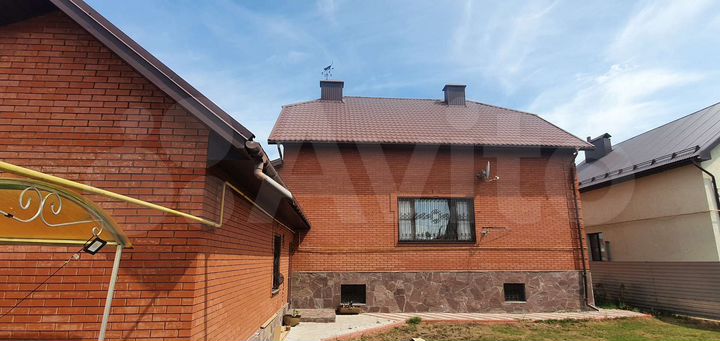 Дом 389 м² на участке 6 сот.