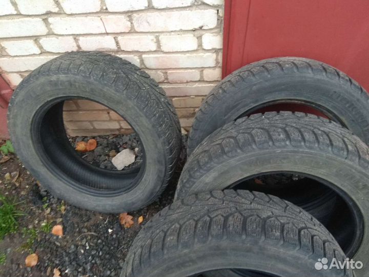 Nokian Tyres Hakkapeliitta RSi 185/65 R15 92B