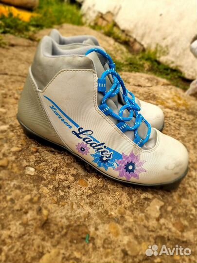 Лыжные ботинки