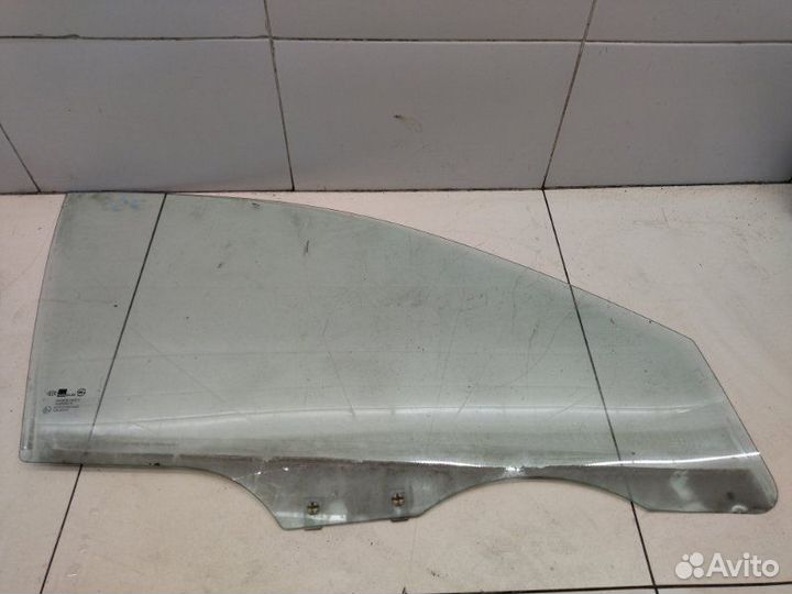 Стекло двери переднее правое Kia Rio седан A5D