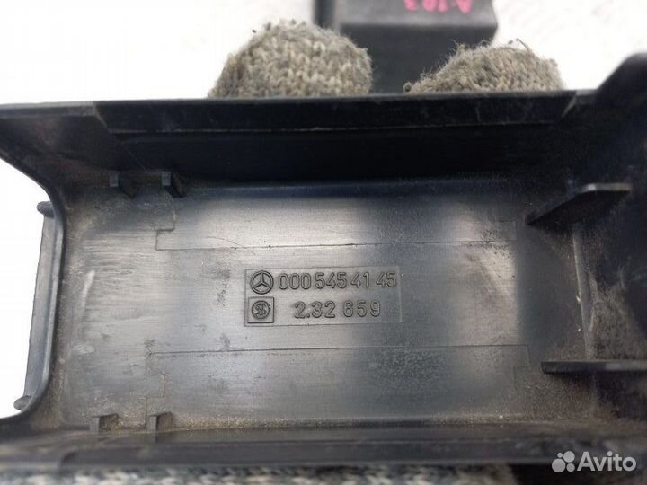 Блок реле Mercedes-Benz T1 207