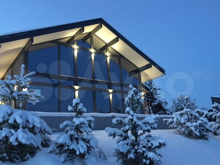 Дом 220 м² на участке 12 сот.