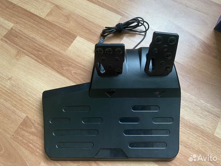 Игровой руль sven gc w900