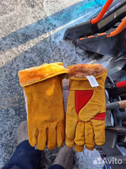 Перчатки и рукавицы