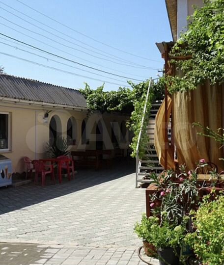 Дом 800 м² на участке 5 сот.