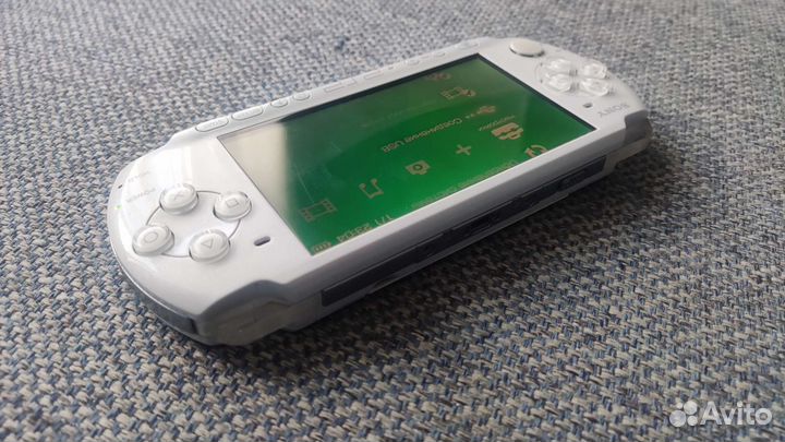 PSP 3005 Purple White, прошитая, много игр