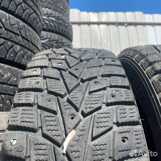 Dunlop SP Winter Ice 02 175/65 R14 82T