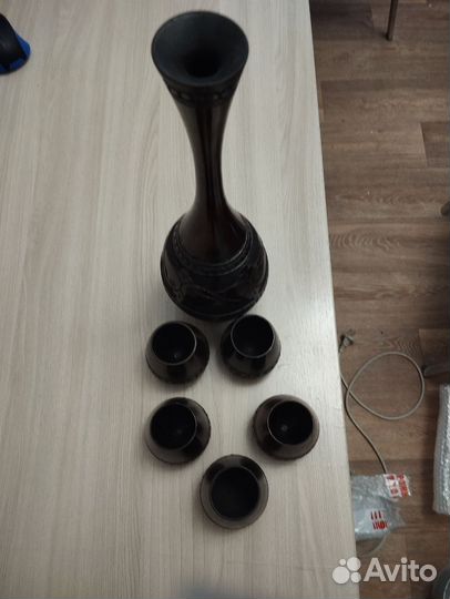 Кувшины и тарелки декоративные