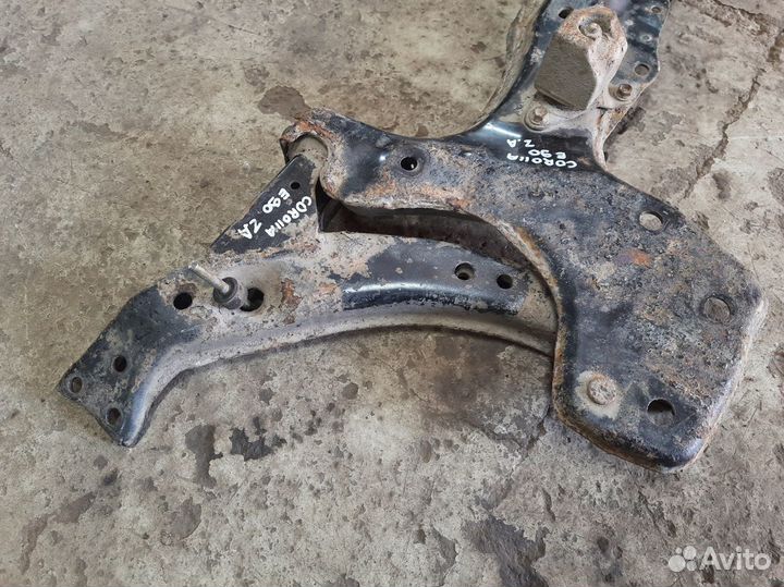 Подрамник Toyota Corolla E90 1987-1992