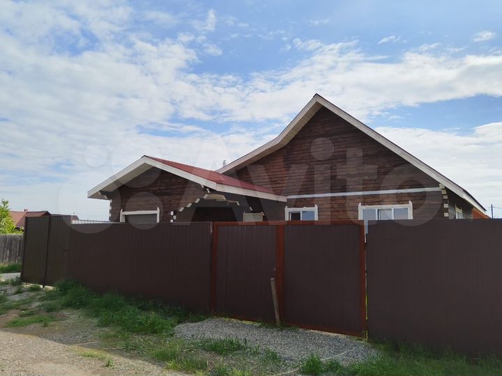 Дом 159 м² на участке 7,5 сот.