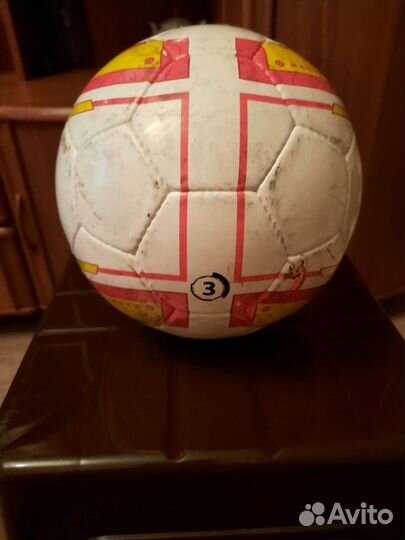 Футбольный мяч
