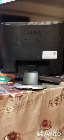 Монитор ЖК 19