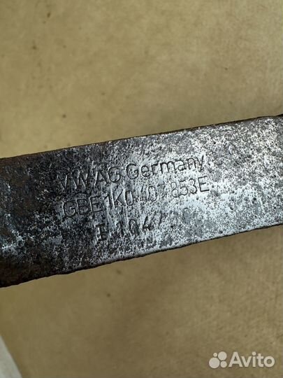 Рычаг подвески правый передний Audi A3 8P 2006