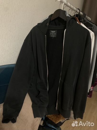 Зип худи bershka s