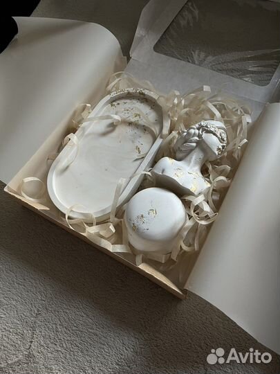 Набор из гипса для туалетного столика