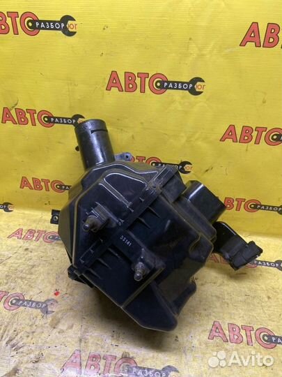 Корпус воздушного фильтра Nissan Fuga Y50 VQ35DE