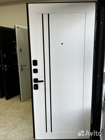 Дверь входная металлическая