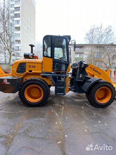 Фронтальный погрузчик LaiGong LG939, 2022