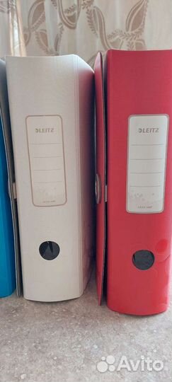 Папки канцелярские Leitz