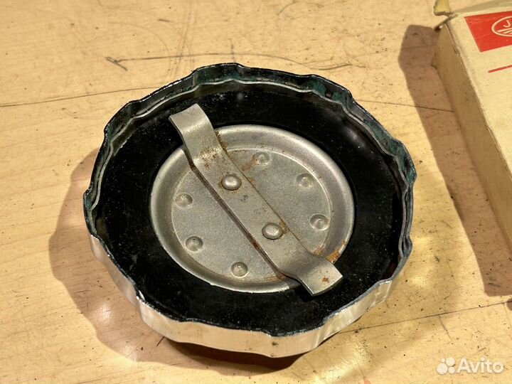 Крышка бака Ява, Jawa