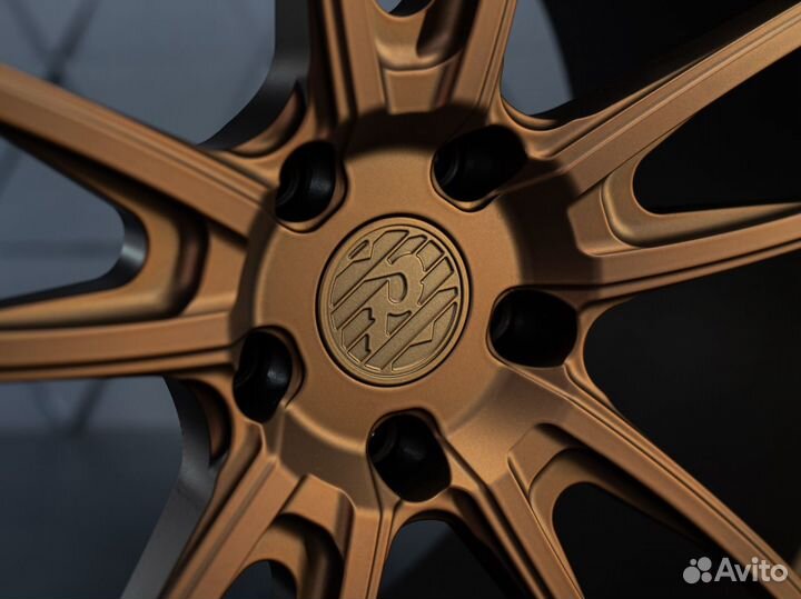 Кованые диски 22 Porsche Panamera наличие