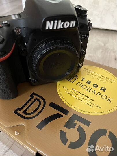 Зеркальный фотоаппарат nikon d 750