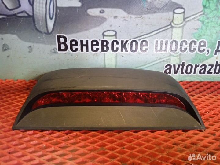 Стоп сигнал дополнительный Chevrolet Cruze