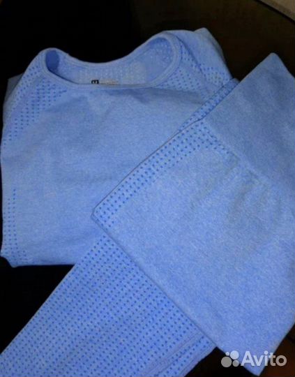 Спортивный костюм женский