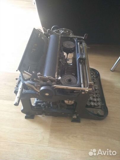 Печатная пишущая машинка Continental