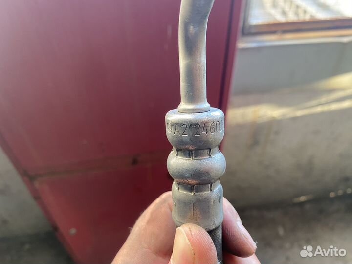 Трубка гидроусилителя Mercedes-Benz E A2124603324