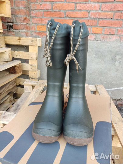 Новые зимние тёплые резиновые сапоги
