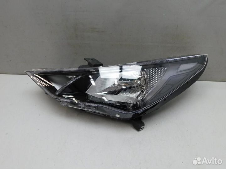 Фара левая Hyundai Solaris
