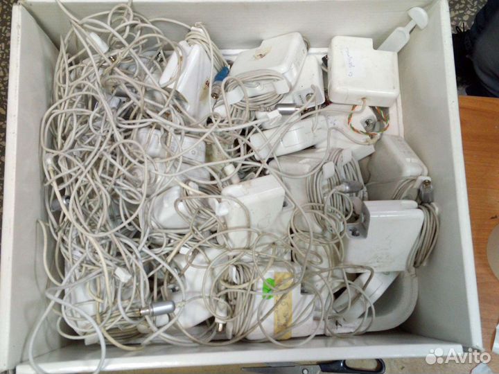 Блок питания для iBook 24,5В 1.875 А, не кондиция