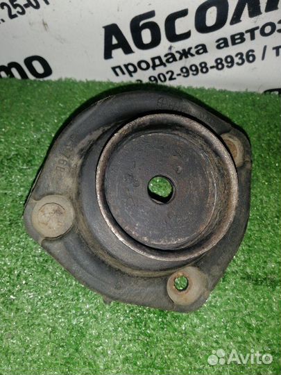 Опора стойки задняя левая Toyota Corolla AE110