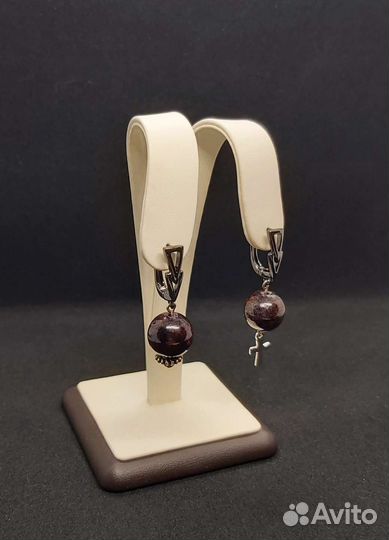 Серьги из натуральных камней