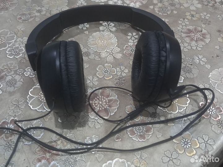 Наушники JBL