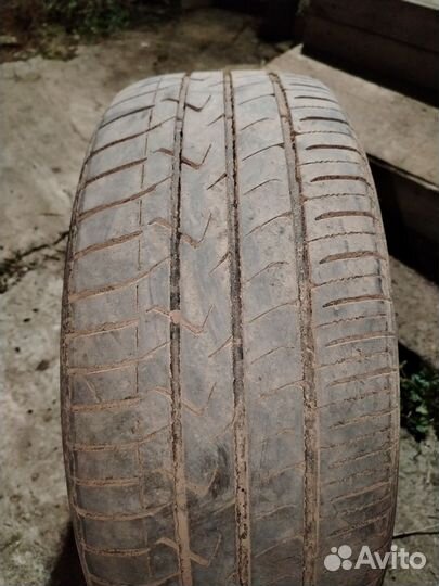Toyo Tranpath MPZ 215/50 R17 95V