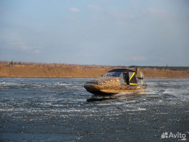 Аэролодка Alligator Raptor 590 200 л.с. Черная