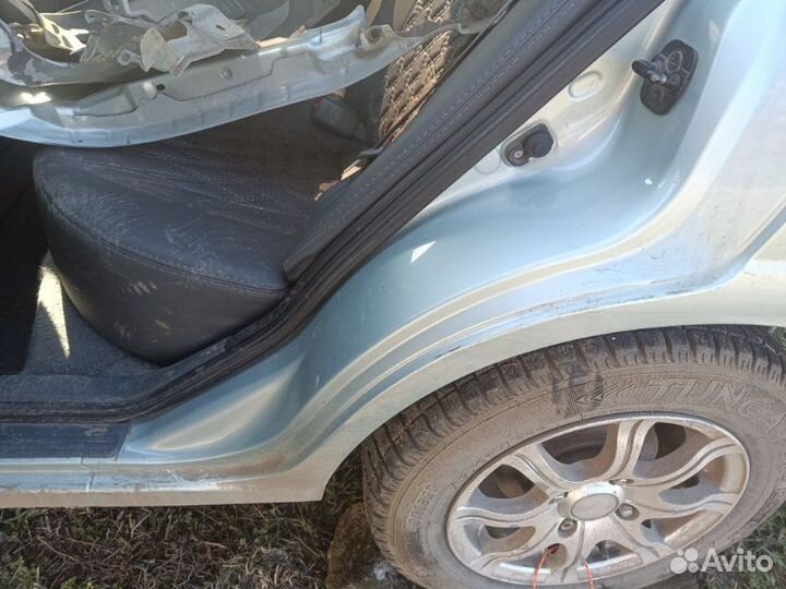 Крыло заднее левое Nissan Almera Classic B10