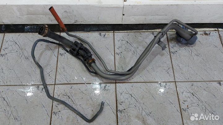 Горловина топливного бака Toyota Camry XV70