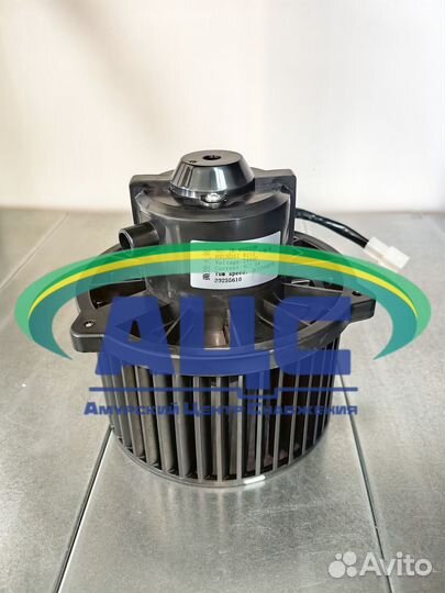 Мотор отопителя 11N6-90700