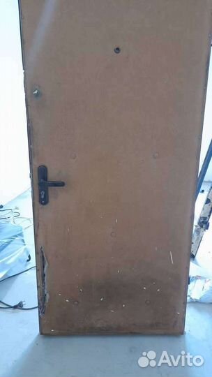 Дверь металлическая
