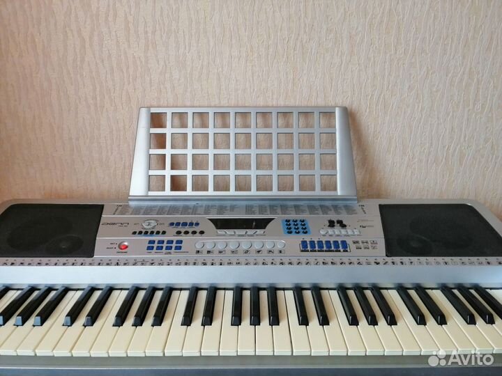Синтезатор denn dek890
