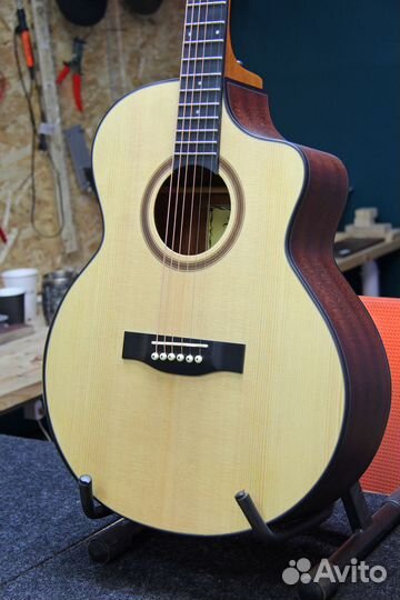 Акустическая гитара Tayste, Новая