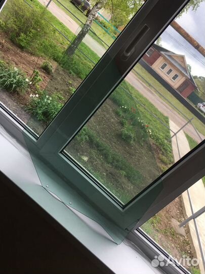 Стекло переднее правое Peugeot 308,408