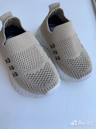 Кросовки для девочки 22 размер