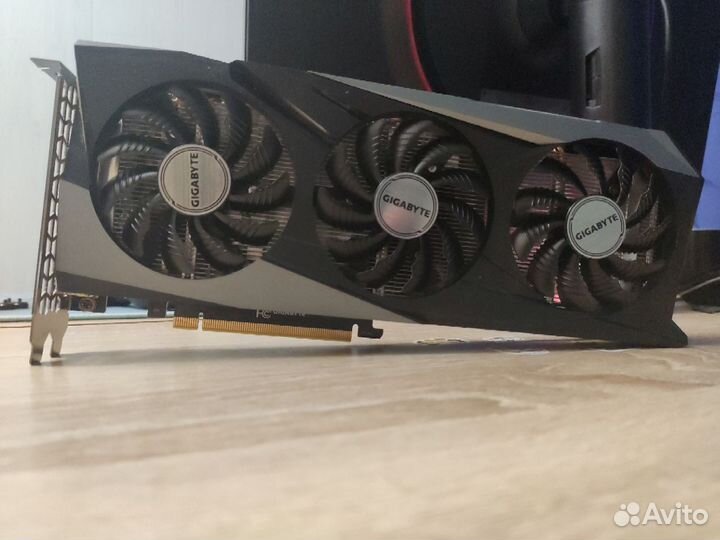 Видеокарта rtx 3050 8 gb Gigabyte Gaming OC