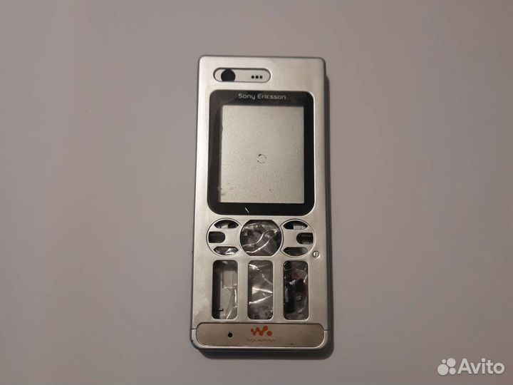 Корпус для Sony Ericsson W880i Серебряный